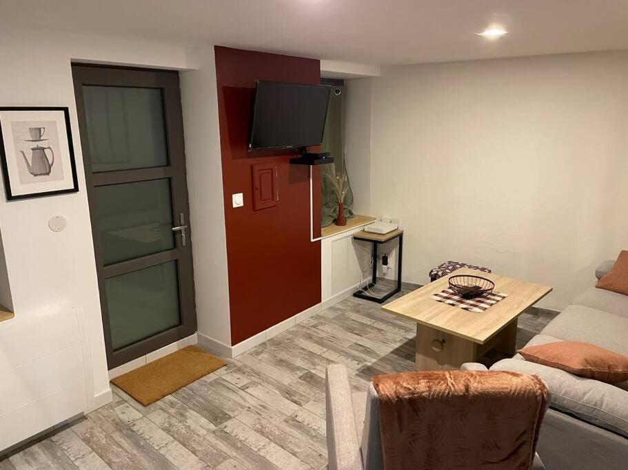 Ferienwohnung La Maisonnette Du Chateau Alençon Exterior foto