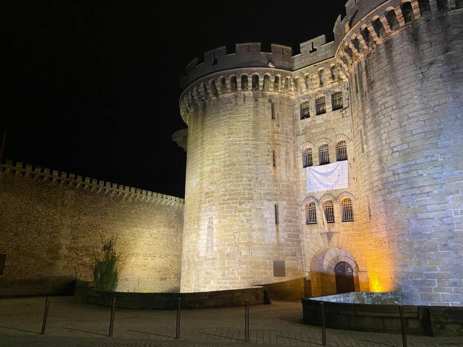 Ferienwohnung La Maisonnette Du Chateau Alençon Exterior foto
